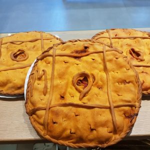 Empanada chicharrones queso